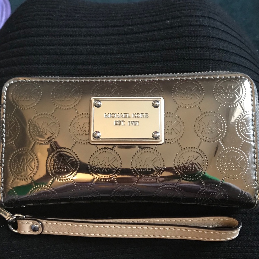Michael Kors Silver Wallet